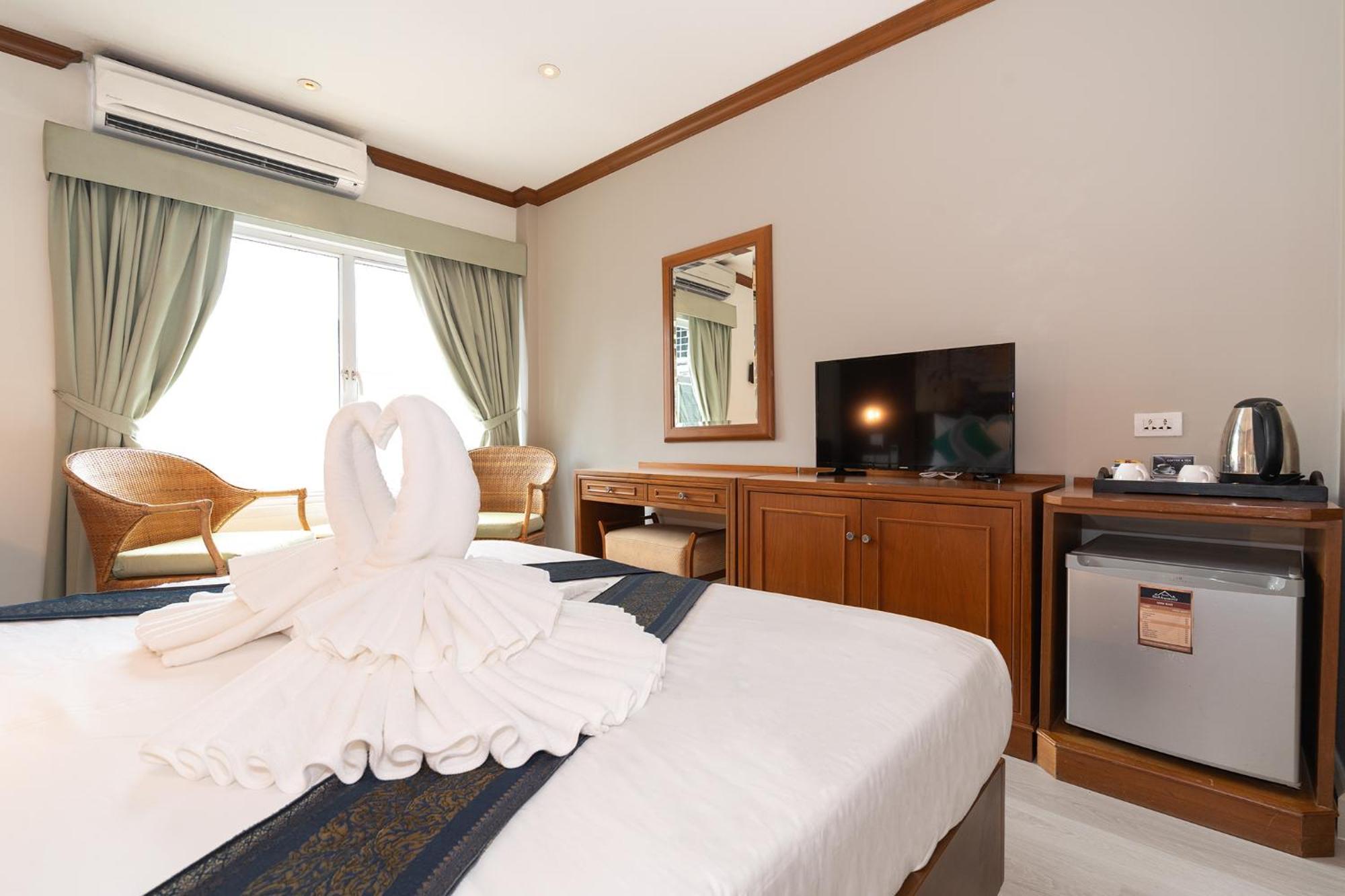 Baan Sukhumvit Soi 18 Hotel Bangkok Ngoại thất bức ảnh