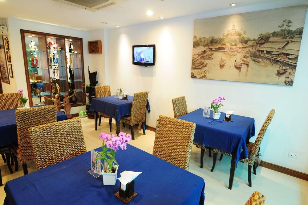 Baan Sukhumvit Soi 18 Hotel Bangkok Ngoại thất bức ảnh